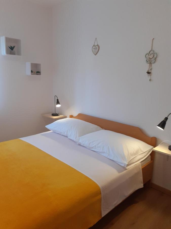 Apartman Paola Malinska Kültér fotó