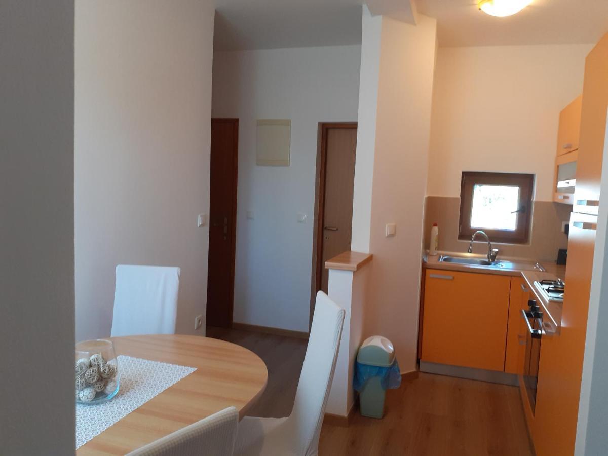 Apartman Paola Malinska Kültér fotó
